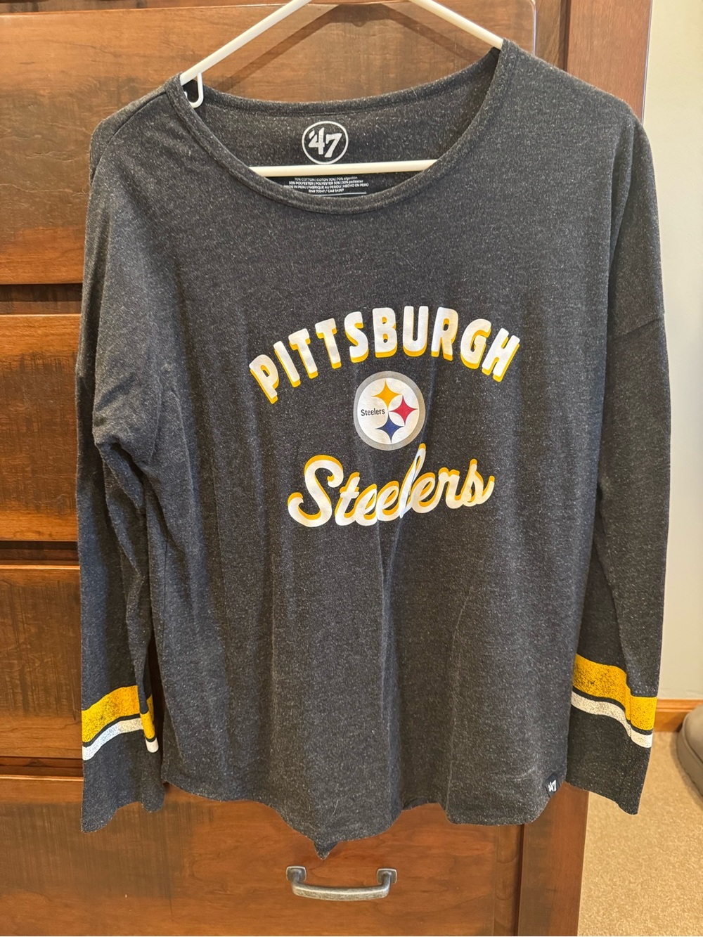 47 Charcoal Gray Steelers Graphic Logo Tee